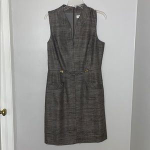 Grey V Neck Sleeveless Dress with pockets
